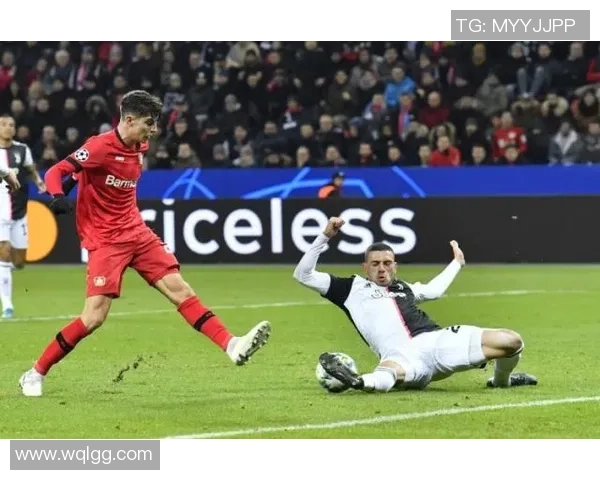 科瓦拉茨赫利亚闪击建功十人巴黎力克十人勒沃库森豪取关键胜利