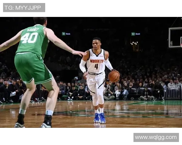 美媒调侃威少现状如同凯尔特人时期大鲨鱼围绕他构建球队